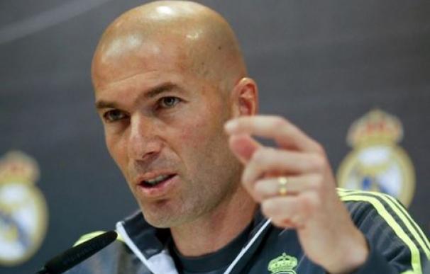 Zidane: "¿Benítez? Bastante lío tengo como para hablar de estas cosas" / EP.