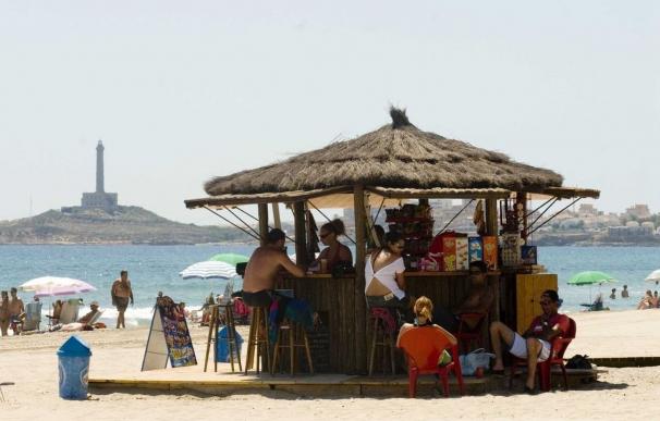 La bandera amarilla ondea este jueves en 12 playas de guilas, Cartagena y San Javier