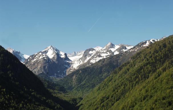 Muere un parapentista al caer cuando volaba en el Pirineo de Lleida