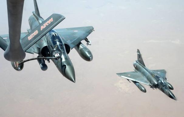 Siria/Irak.- La coalición internacional bombardea 20 objetivos del Estado Islámico en Irak y Siria