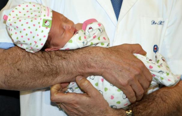 Nace el primer bebé sin distrofia muscular tras un diagnóstico embrionario