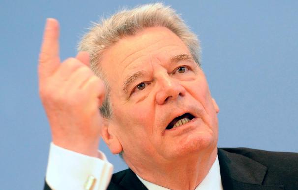 La oposición desafía a Merkel con Gauck como el candidato perfecto para la presidencia