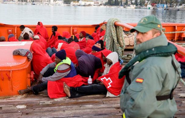 Rescatados 44 inmigrantes frente a las costas de Motril (Granada)
