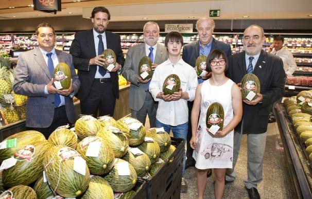 Vicente del Bosque apoya la campaña del 'melón solidario' de 'El Corte Inglés'