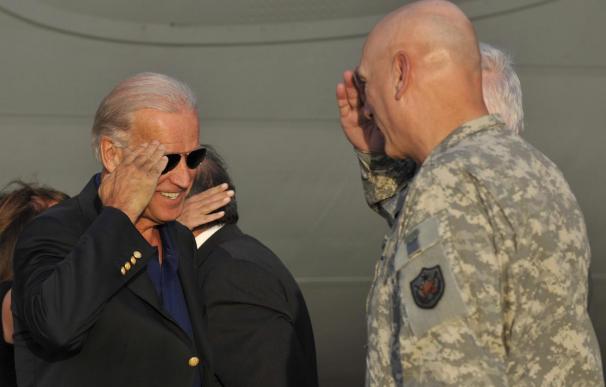 El vicepresidente de EEUU llega a Irak para la ceremonia sobre el fin de los combates