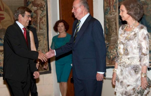 La Familia Real ofrece una cena de despedida a las autoridades de Baleares
