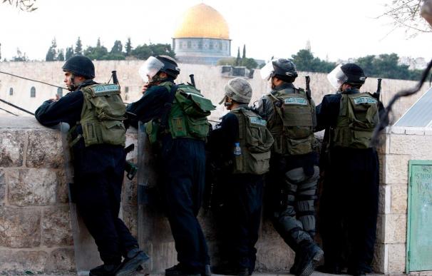 La Policía israelí reabre la Explanada de las Mezquitas pero sigue alerta en Jerusalén Este