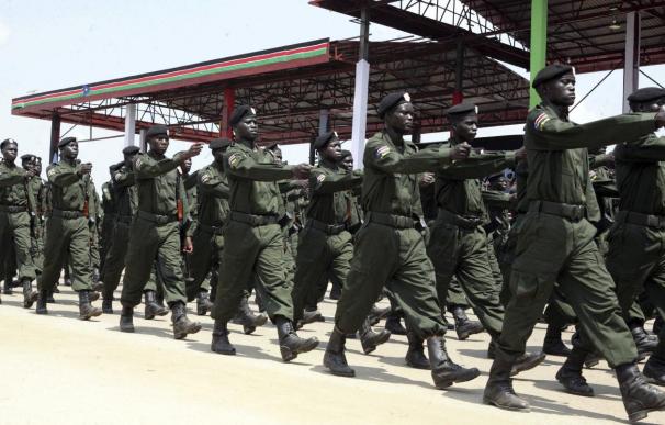 Varios soldados del Sur de Sudán