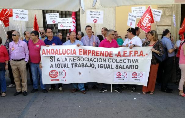 Trabajadores de Andalucía Emprende se concentran este lunes por el "ninguneo" de la Junta a sus derechos