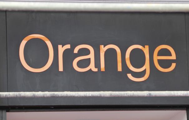 Orange retrasa el lanzamiento comercial de su banco móvil en Francia a después del verano