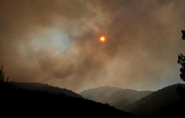 El incendio de Ibiza quema 1.500 hectáreas pero no causa daños personales ni materiales