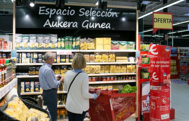 Los murcianos gastan 1.265 euros al año por persona en alimentos, tercera tasa más baja del país