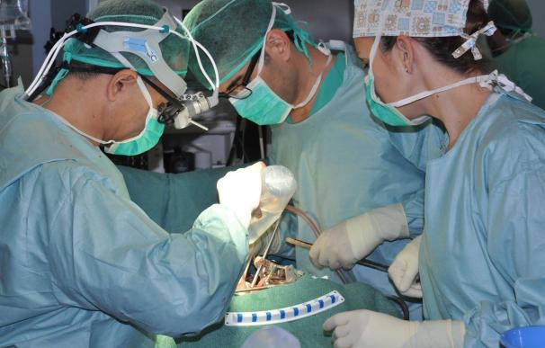 Cirujanos de Can Ruti empiezan a operar del corazón en el Hospital Trueta de Girona