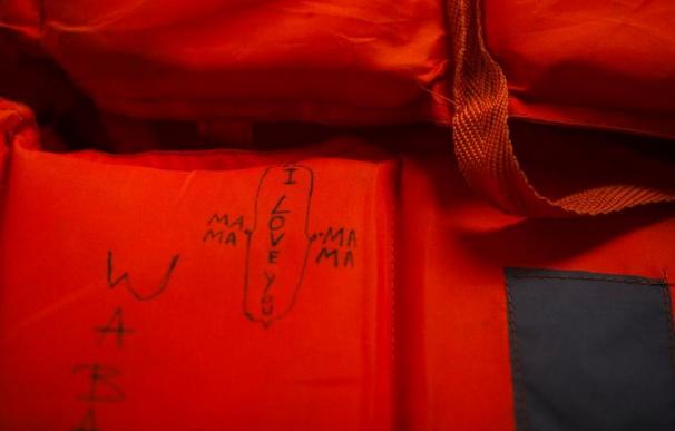 Mensaje en un chaleco recuperado por MSF