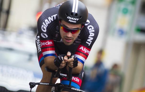 Giant-Alpecin's Dutch cyclist Tom Dumoulin compete