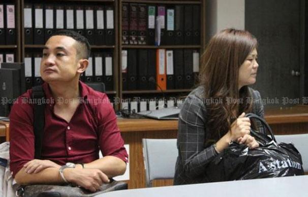 La pareja fue detenida en el aeropuerto Suvarnabhumi de Bangkok Foto: Bangkok Post