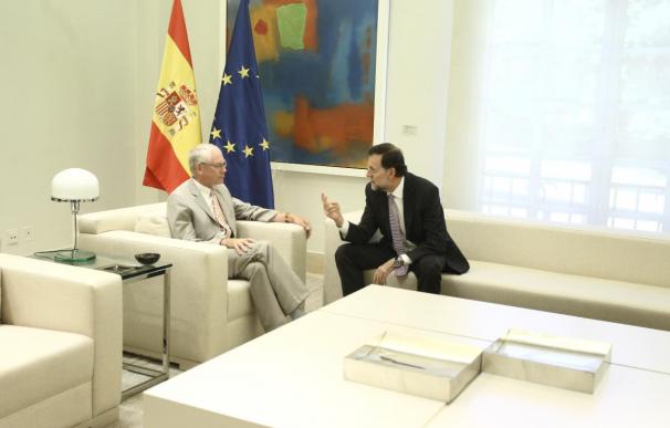 Rajoy niega negociaciones con Europa y asegura que España aún no ha decidido si pedirá el rescate