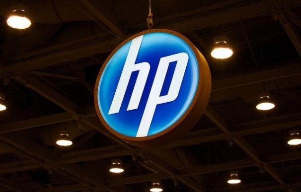 HP firma un acuerdo "multimillonario" con Deutsche Bank para modernizar las infraestructuras TI del banco