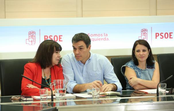 El PSOE enmarca en la "propaganda política" los preparativos de la "delirante" ley de desconexión catalana