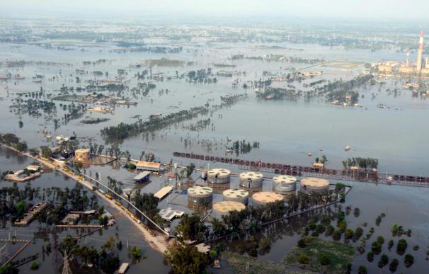 Ejército, ONG y Naciones Unidas ayudan a millones de afectados por las inundaciones en Pakistán