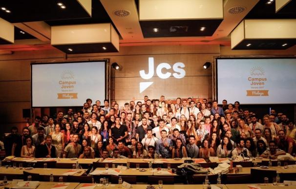 Cs clausura su Campus Joven de Málaga animando a los 200 participantes a implicarse en el proyecto político