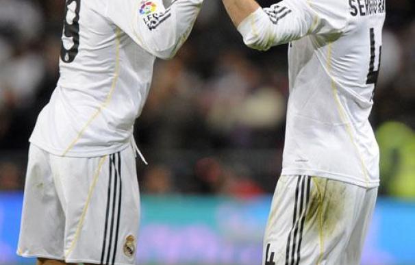 Higuaín y Cristiano catapultan al Real Madrid