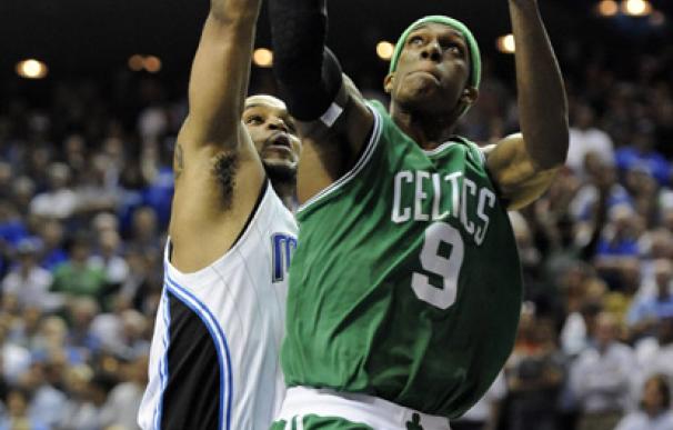 Rajon Rondo volvió a liderar a los Celtics
