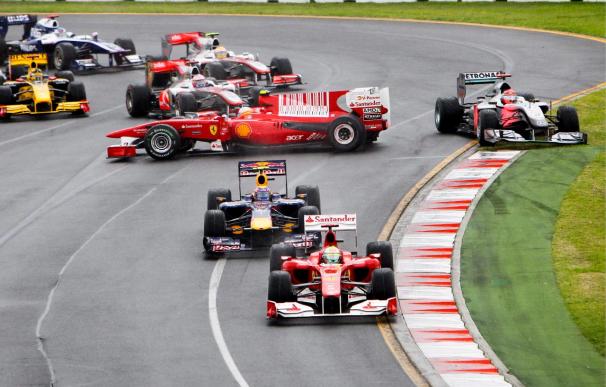 Alonso afirma que "podía haber sido mas divertido subiendo al podio" en el GP de Australia