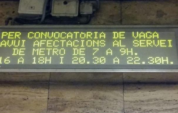 El Metro de Barcelona vuelve a hacer huelga este lunes tras un refuerzo del equipo negociador