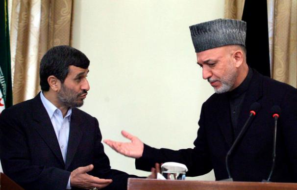 Ahmadineyad acusa a Estados Unidos de mantener un doble juego en Afganistán