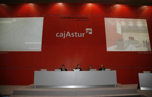 Caja Cantabria aprueba por mayoría la integración con Cajastur y Extremadura