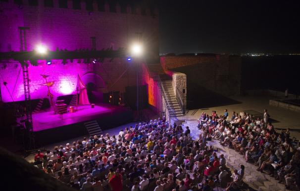 El Festival de Teatro Clásico de Peñíscola baja el telón este fin de semana con la obra 'Cyrano de Bergerac'