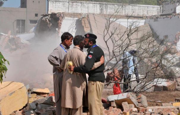 Al menos 5 muertos en el ataque a una ONG cristiana en el noroeste de Pakistán