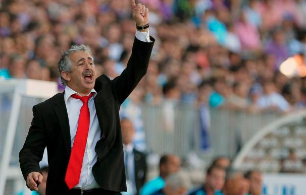 El entrenador del Sporting apunta que jugará en Santander con sólo tres titulares