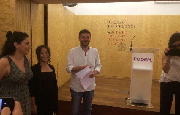 El líder de Podemos en Cataluña cesa a su secretario político, quien critica la decisión