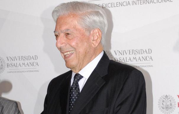 Rajoy, Aznar y Felipe González participarán la próxima semana en el seminario del 80 aniversario de Vargas Llosa