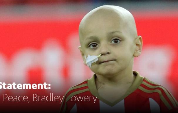 Bradley Lowery, elpequeño fan del Sunderland, muere a los 6 años de cáncer