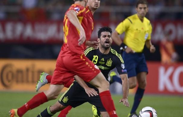 Macedonia 0-1 España: Un golazo de Mata salva a una apática España