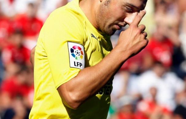 El centrocampista del Villarreal Cazorla sigue sin mejorar y se alarga su recuperación