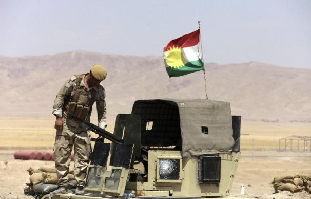 Tropas kurdas entran en Zemar y recuperan pozos de petróleo de su periferia
