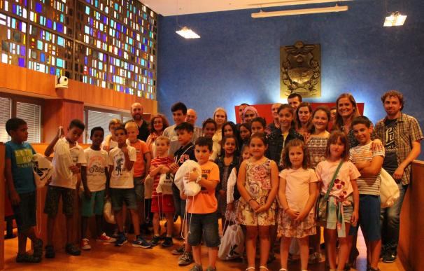 Una quincena de niños de Sahara, Ucrania o Rusia pasarán el verano en Barakaldo gracias a los programas de acogimiento