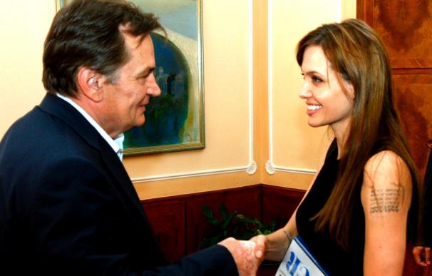 Angelina Jolie dirigirá una filme sobre la guerra bosnia, según la prensa