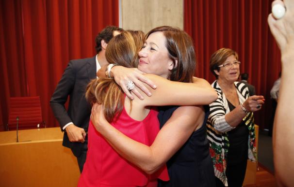 Susana Mora toma posesión de la presidencia del Consell Insular de Menorca con la presencia de Armengol