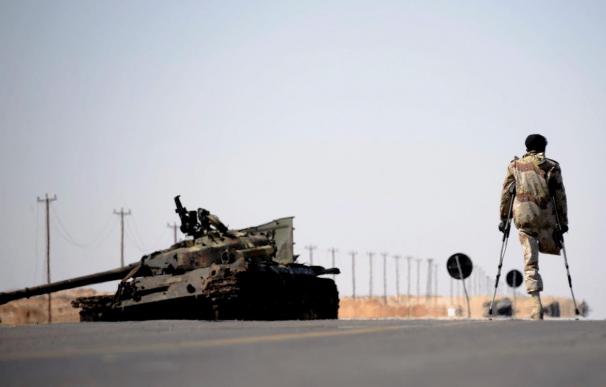 Al menos 16 civiles murieron en un ataque de la OTAN en Brega, según la televisión libia