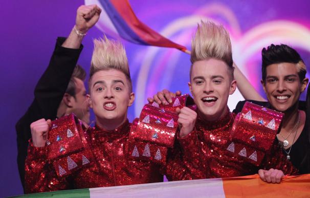 El dúo Jedward representa a Irlanda con la canción 'Lipstick'