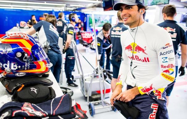 Franz Tost: "Red Bull es quien decide el futuro de Carlos Sainz"