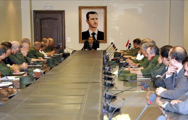 Al Asad nombra a un nuevo primer ministro tras la deserción del anterior