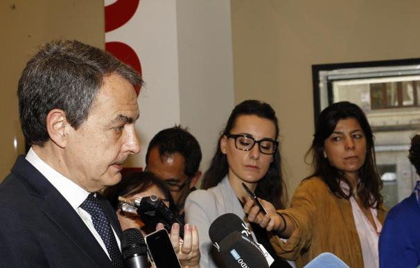 Zapatero pide al Gobierno "nuevos gestos" y respeto tanto a la abstención como a la votación