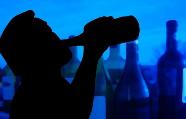 Hosteleros de Cullera dejarán de servir alcohol a clientes con síntomas de embriaguez