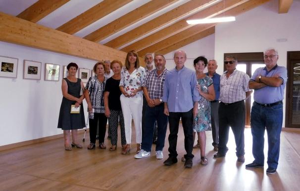Yebra de Basa y Hecho inauguran dos exposiciones, dentro del programa 'Itinerante' de la Diputación de Huesca